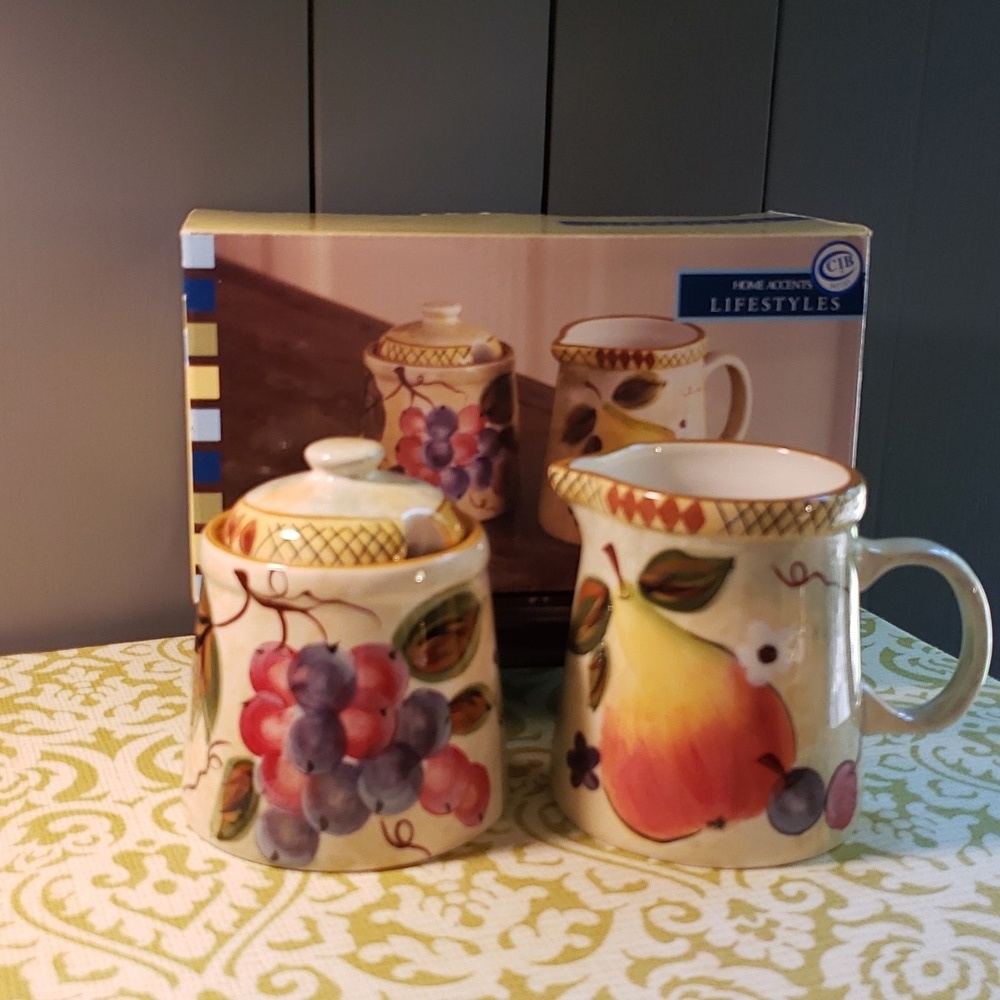 Home Accents Sugar and Creamer